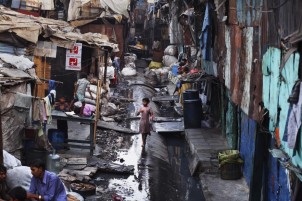 Dharavi-Leven-in-de-grootste-sloppenwijk-van-Mumbai-930x620